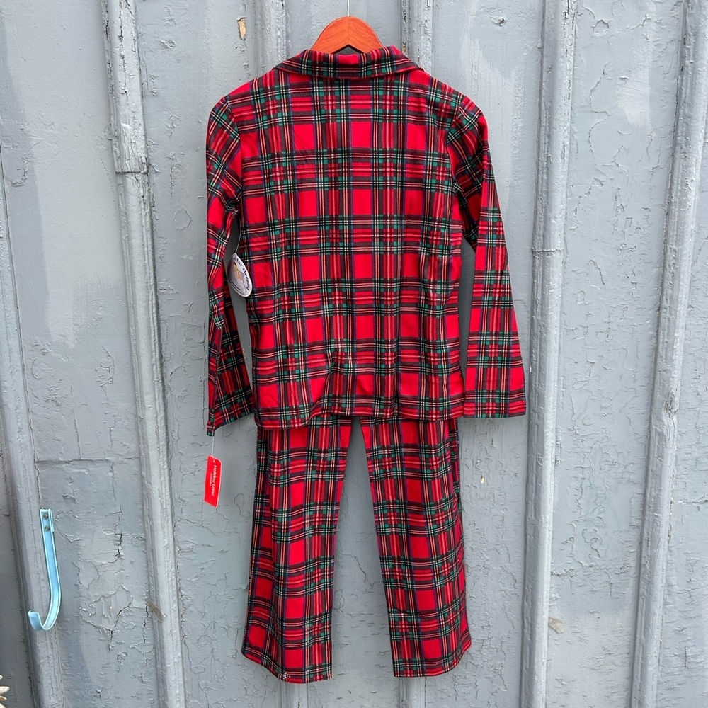 Plaid Family Pyjamas Set, kids 10/12 & 14/16 and Women’s M - Picture 7 of 16